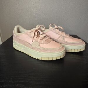 PUMA  Cali Dream Thrifted Sneakers size 8 In Light Pink Color‎